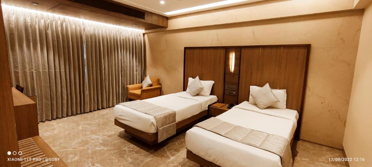 Hotel Archana Residency Mumbai Exterior foto